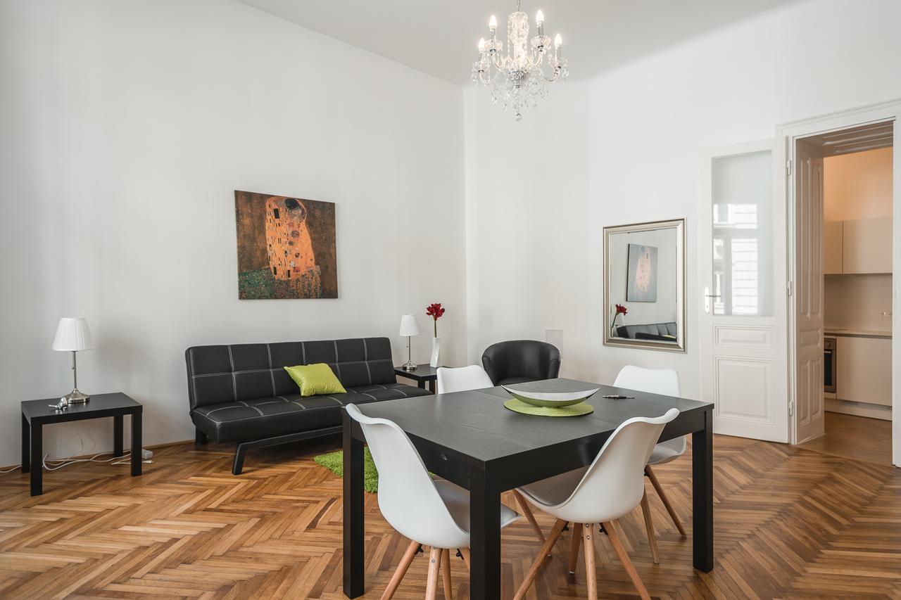 Duschel Imperial Living * Viena
