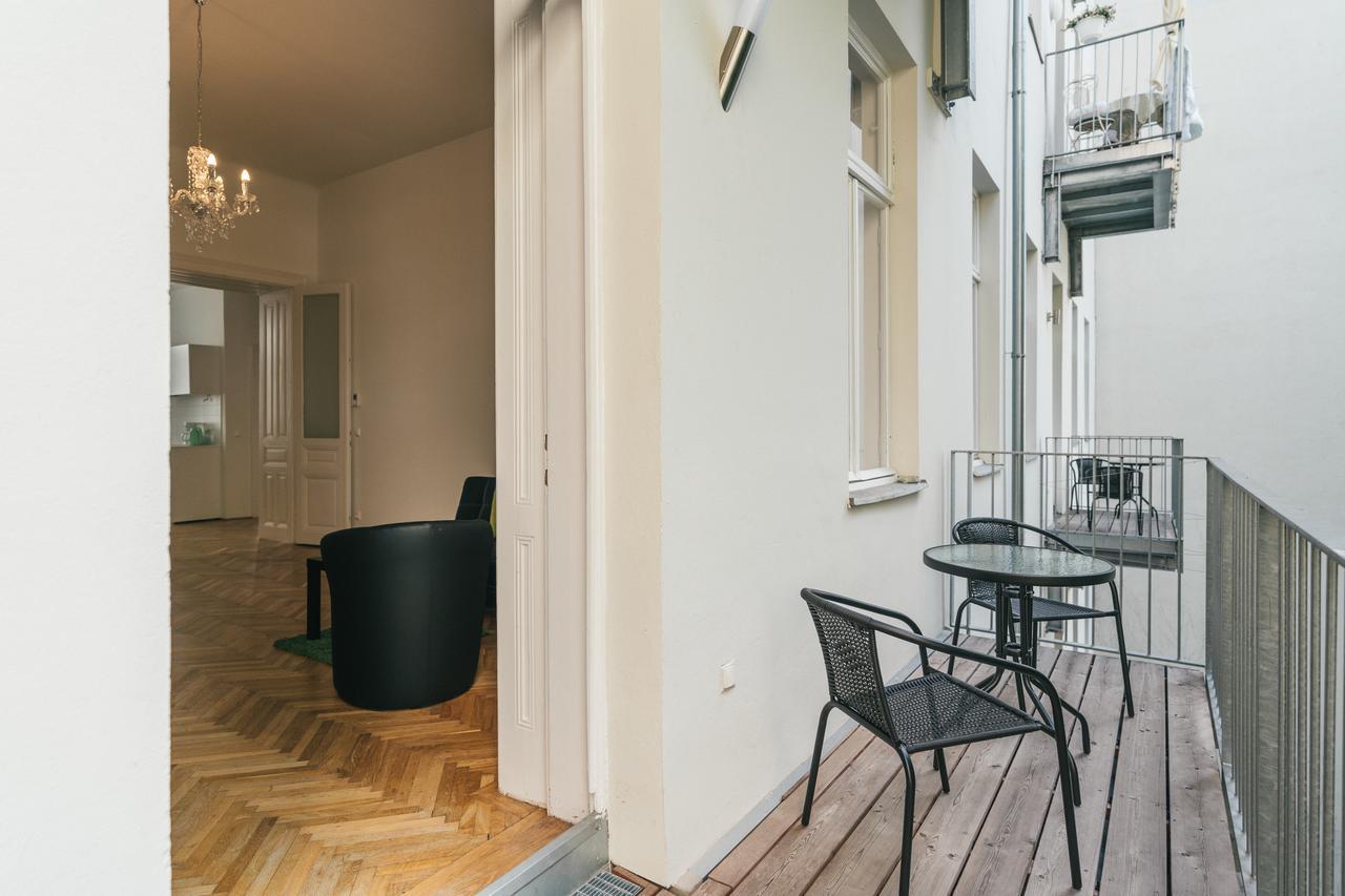 Duschel Imperial Living * Viena