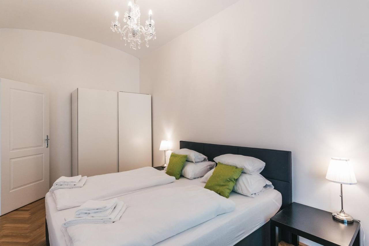 Duschel Imperial Living * Viena