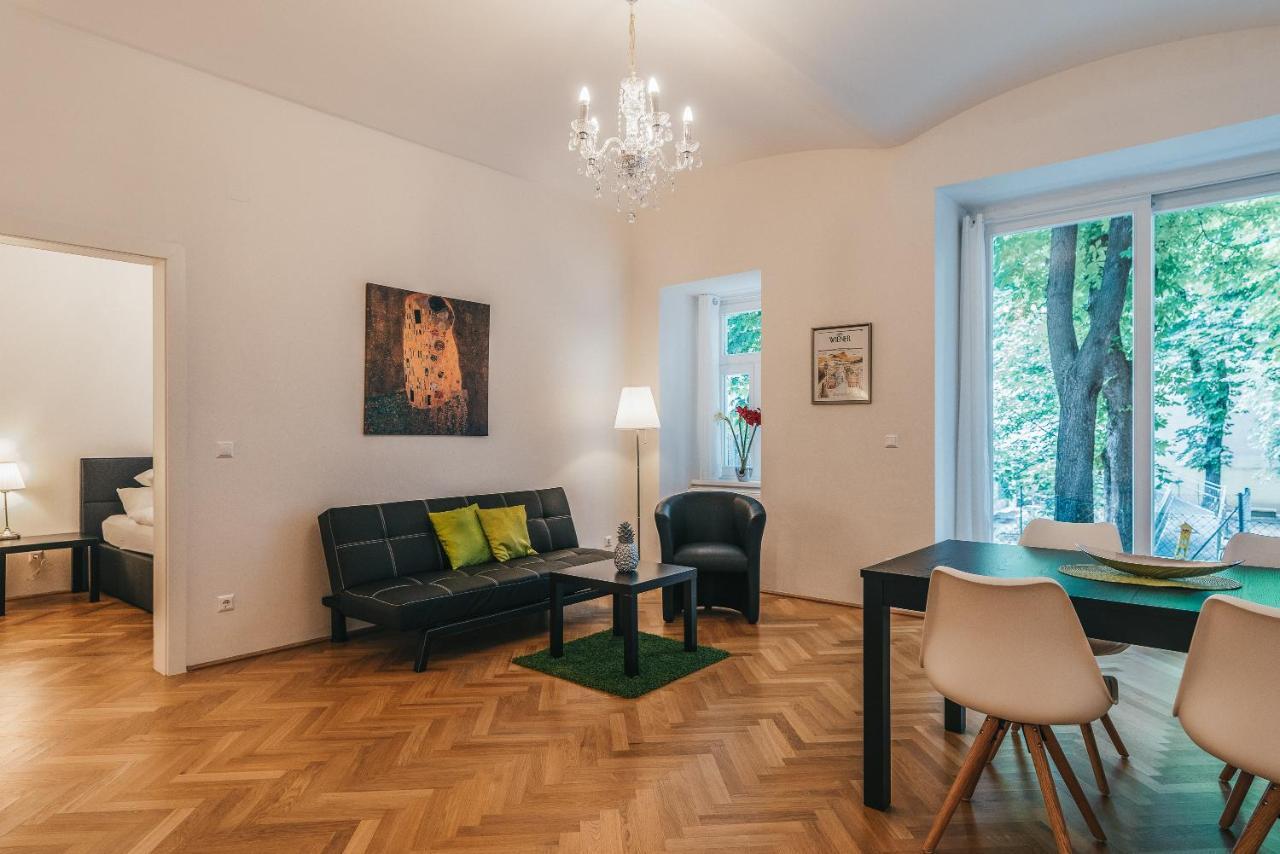 Duschel Imperial Living * Viena