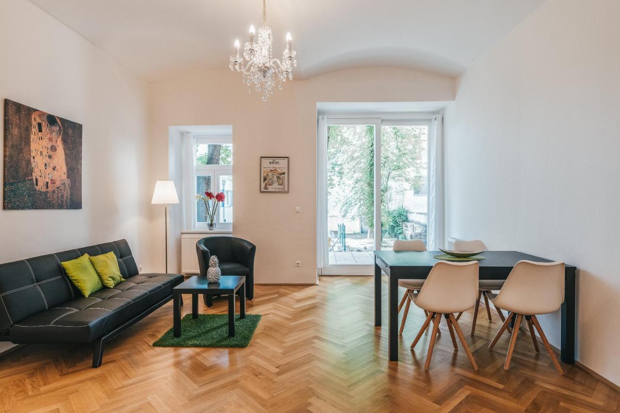Duschel Imperial Living * Viena